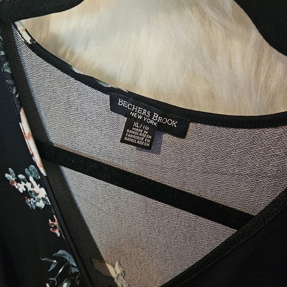 Beechers Brook Classic Floral Mini Dress (NWOT) - Picture 3 of 6